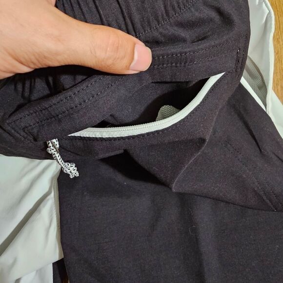 The North Face Class V Shorts White & Black Color Block Split Men's Small S New - Picture 9 of 10